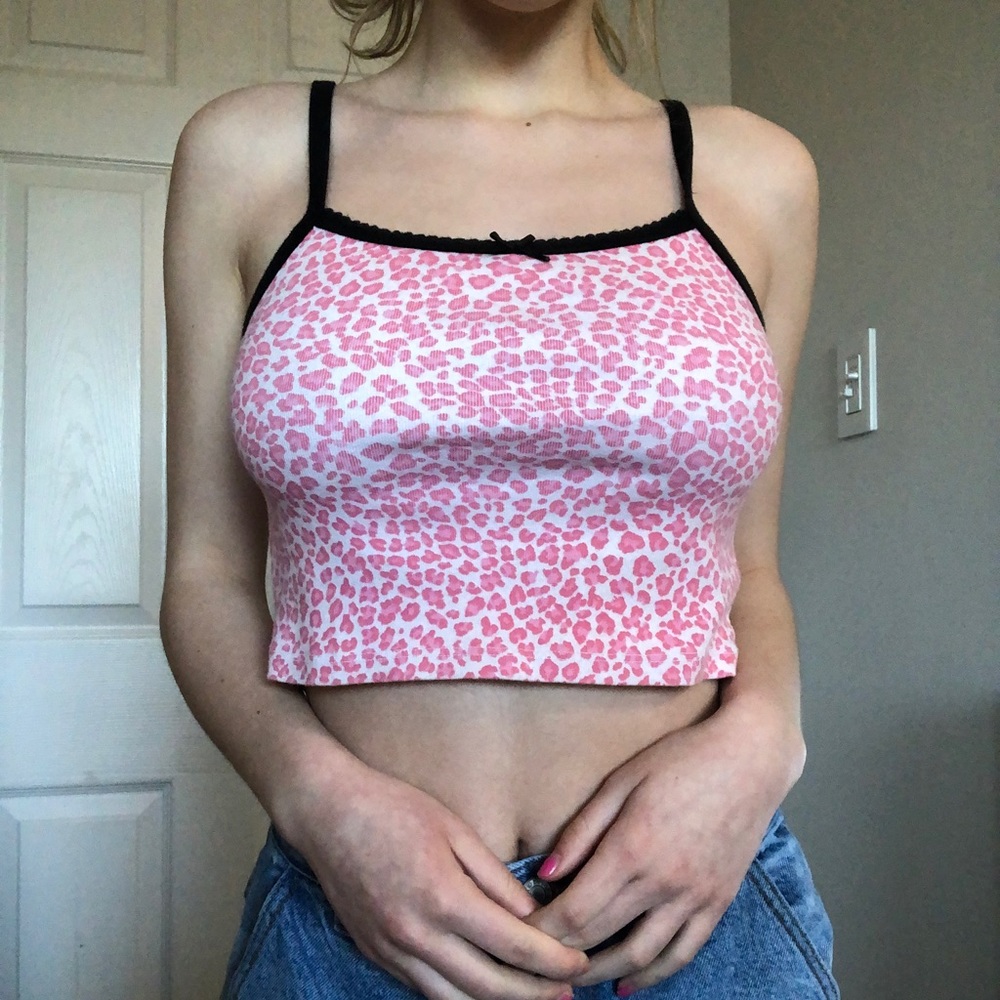 Brandy Melville pink leopard cropped tank